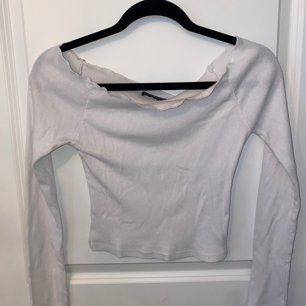 Long sleeve white crop top